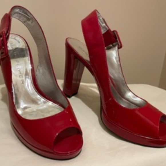 Marc Fisher - Maraya - Medium Red Patent Heels - Size 8.5 M - Picture 7 of 8